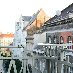 Apartment Papnoevelde Royal @inner, Budapest
