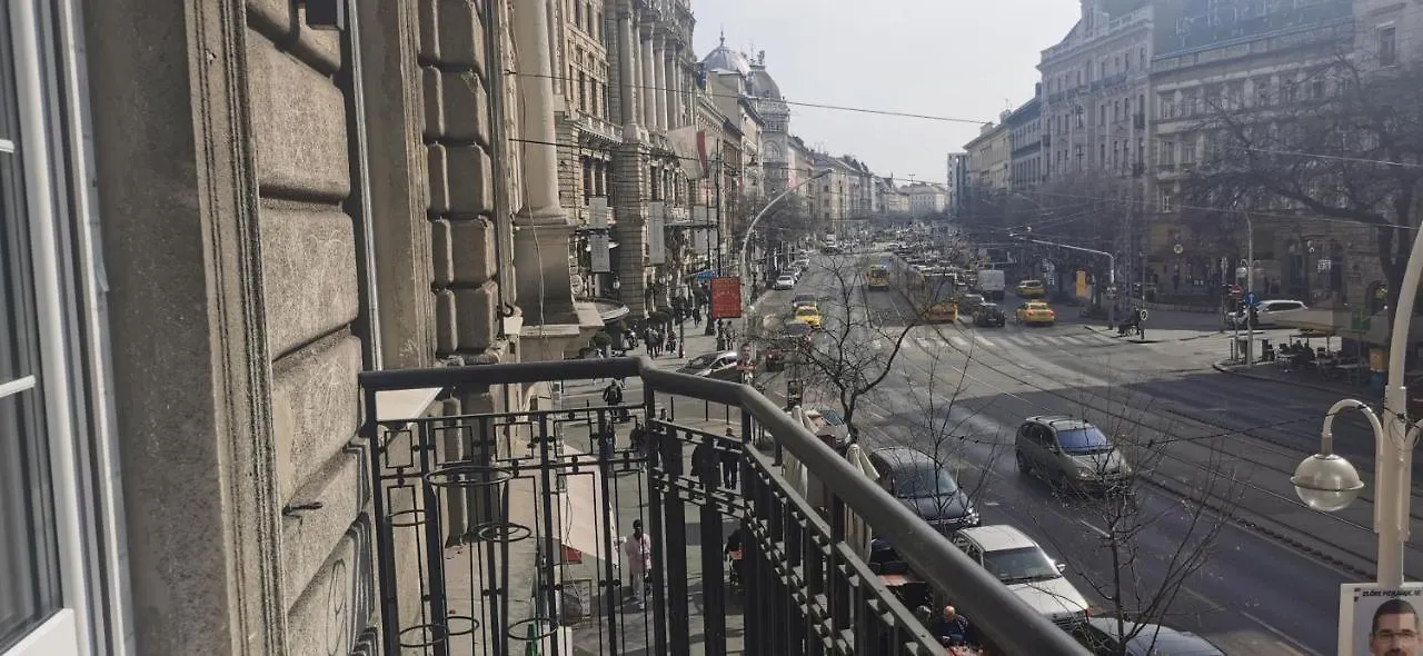 Tempo City Apartman Budapest 0*,